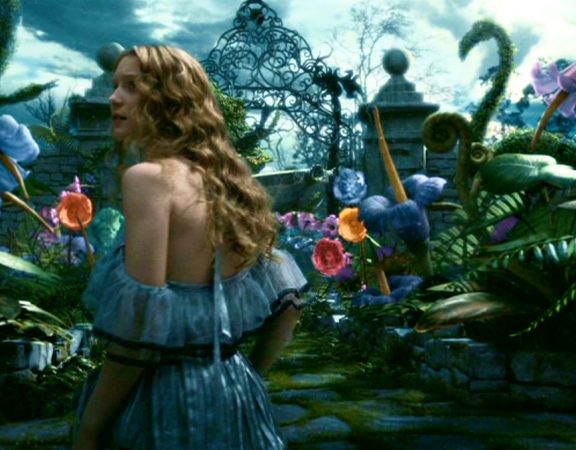 tim-burton-regia-di-alice-in-wonderland-2010